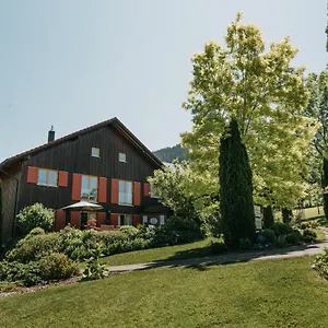 Mika Hof Apartment