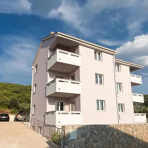 https://apartments-kiara-punat.primorje-gorskikotar.com